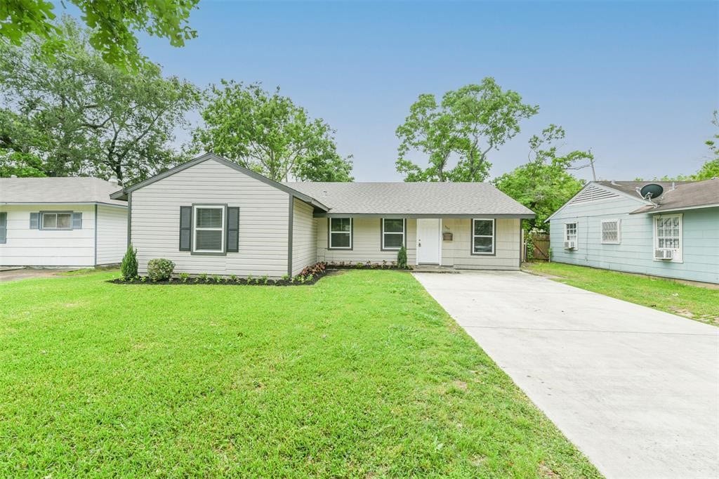 5118 Keystone Street, Houston, TX 77021 5118 Keystone Street, Houston, TX 77021