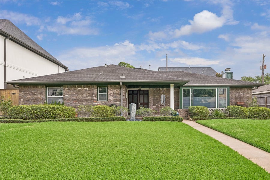 Property photo for 3715 Underwood Street, Houston, TX