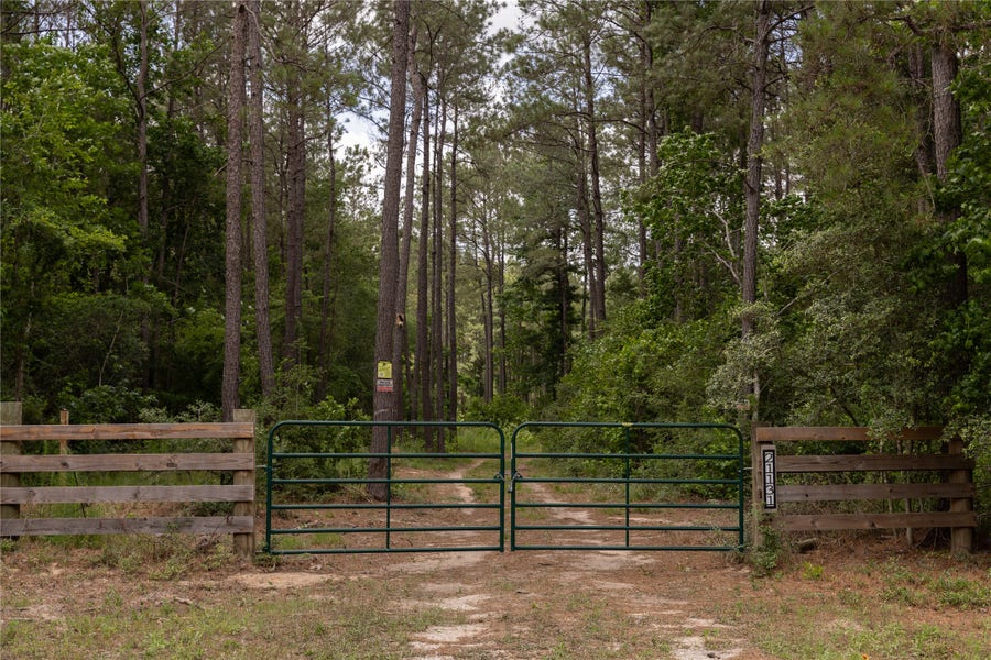 Property photo for 21131 Hereford Way, Cleveland, TX