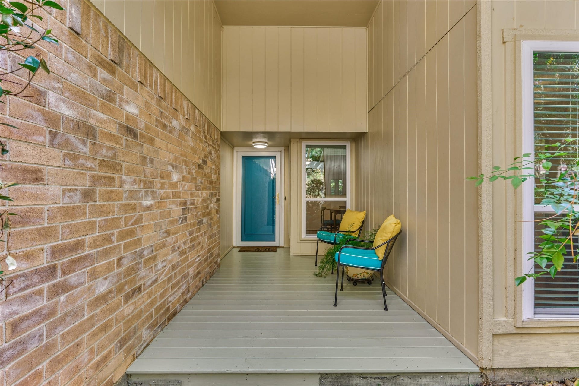 2 Rock Pine Court, The Woodlands, TX 77381 2 Rock Pine Court, The Woodlands, TX 77381