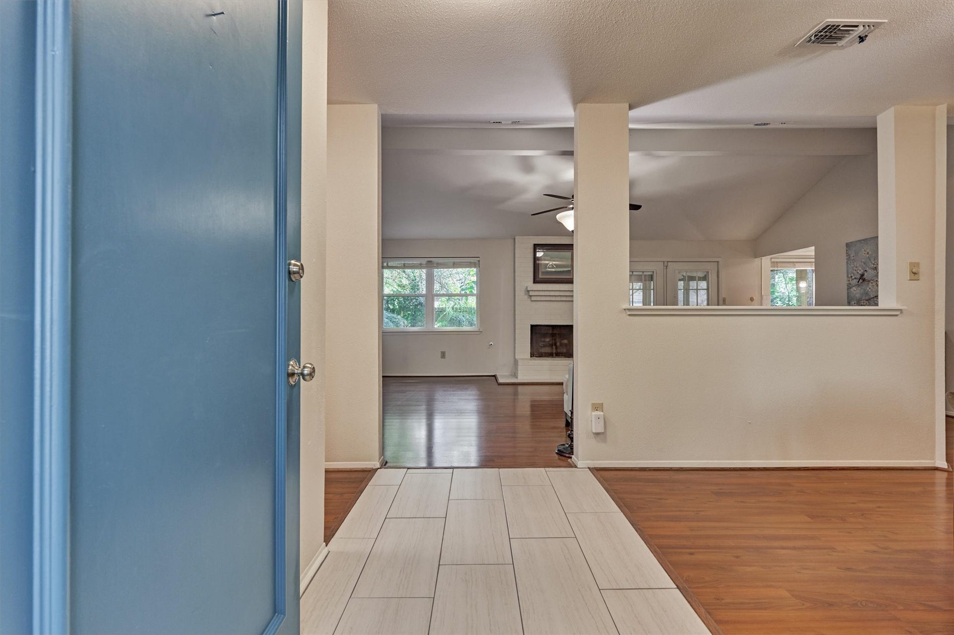 2 Rock Pine Court, The Woodlands, TX 77381 2 Rock Pine Court, The Woodlands, TX 77381
