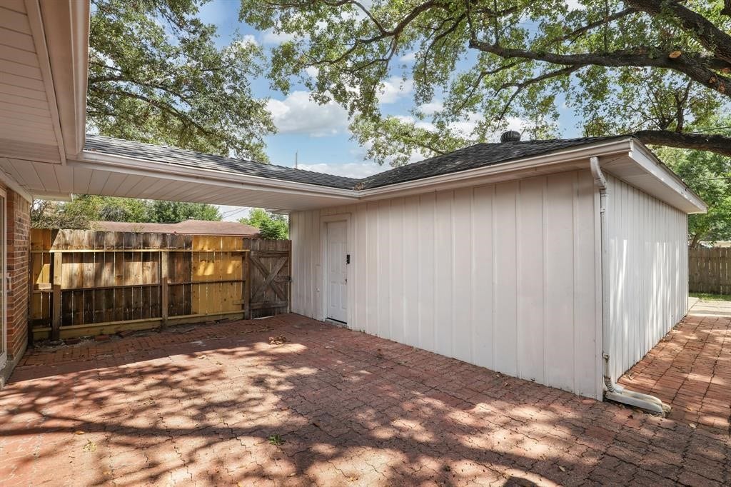 7203 Lacy Hill Drive, Houston, TX 77036 7203 Lacy Hill Drive, Houston, TX 77036