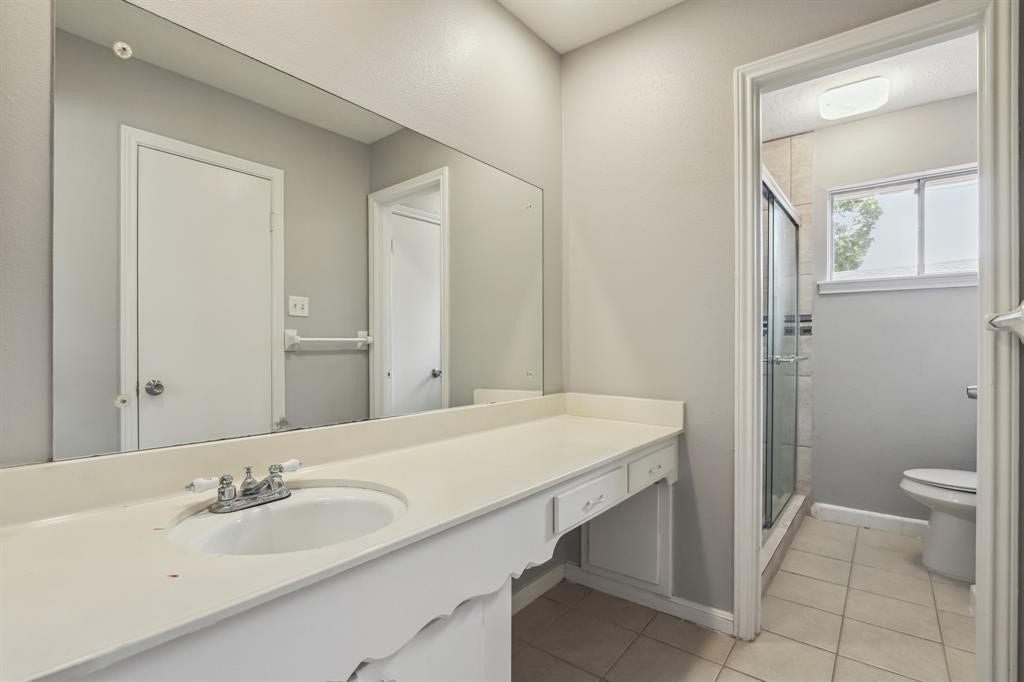 7203 Lacy Hill Drive, Houston, TX 77036 7203 Lacy Hill Drive, Houston, TX 77036