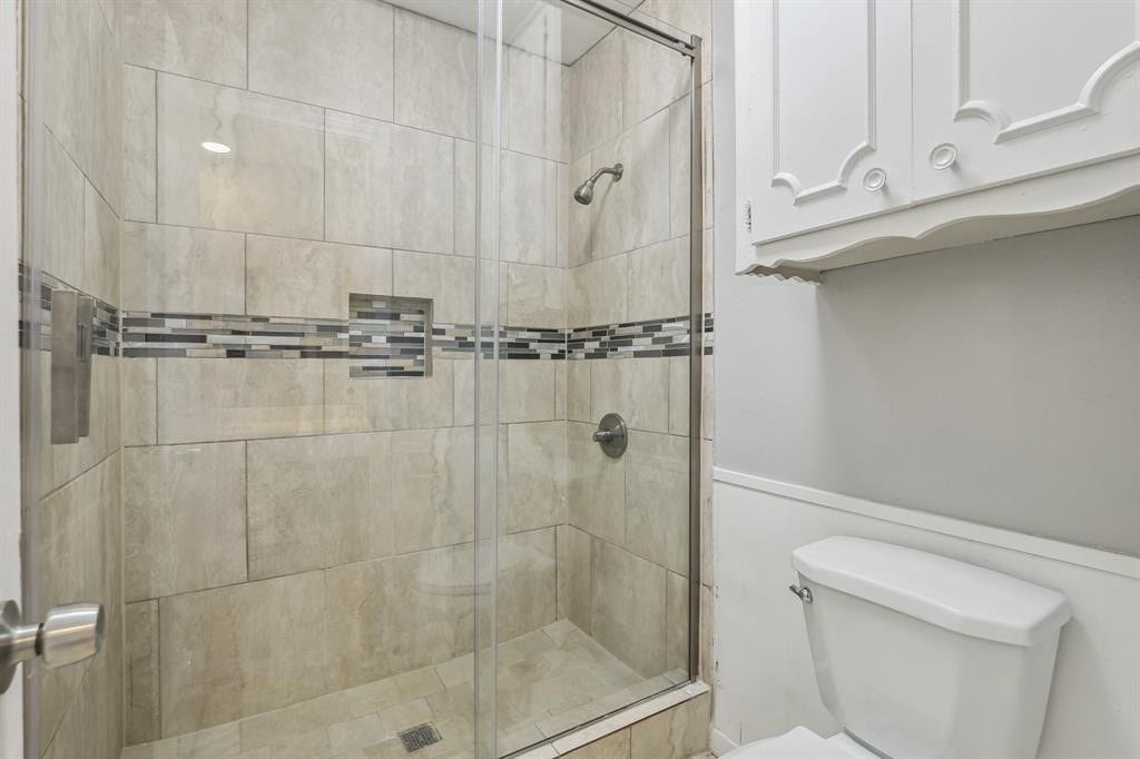 7203 Lacy Hill Drive, Houston, TX 77036 7203 Lacy Hill Drive, Houston, TX 77036