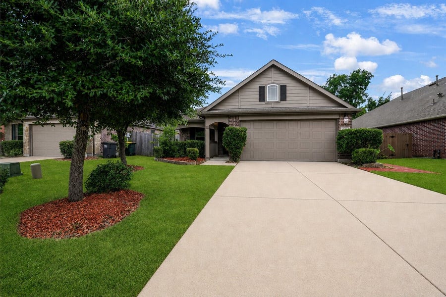 Property photo for 2268 Ivy Wall Drive, Conroe, TX