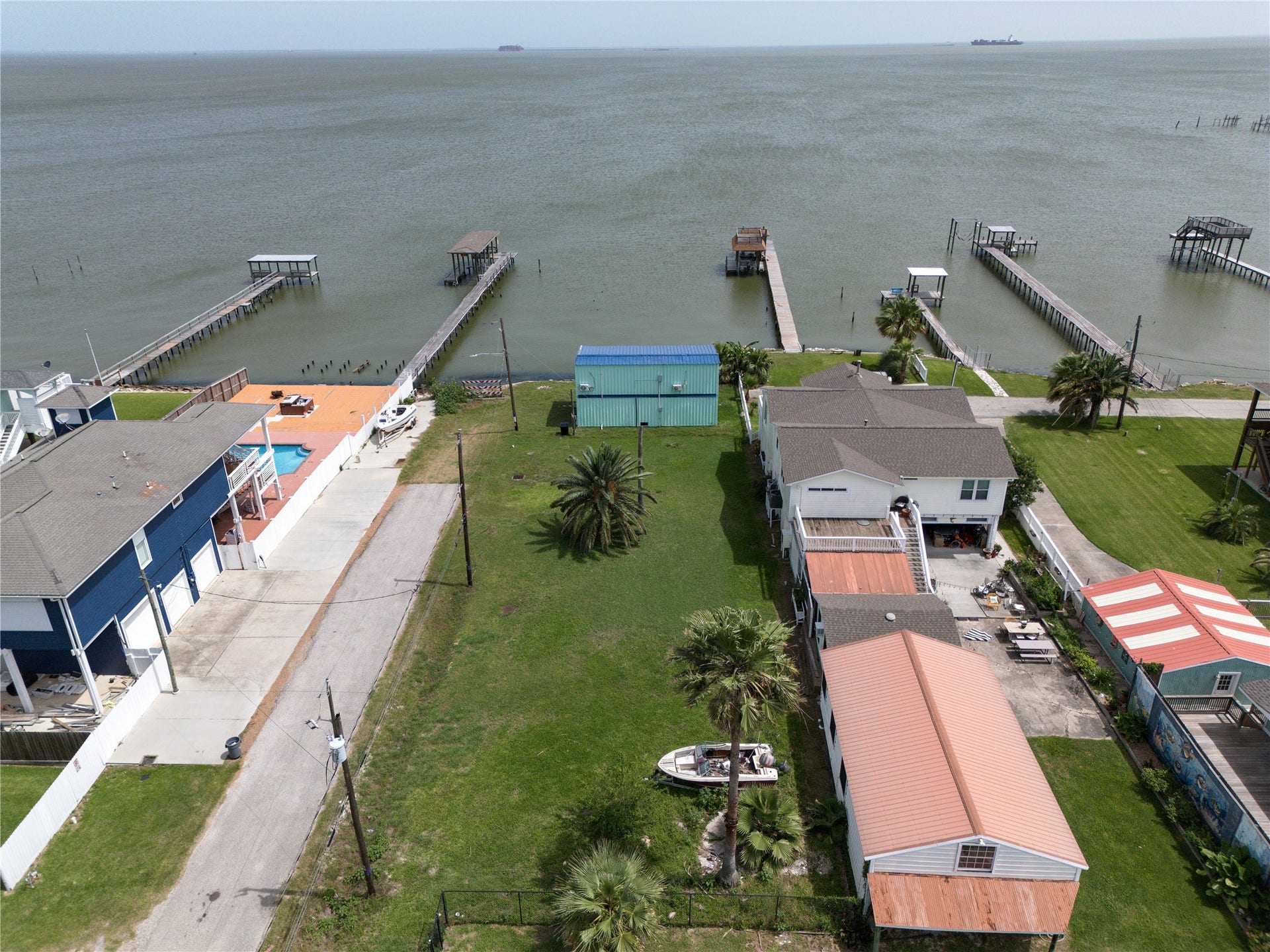 1917 Avenue A, San Leon, TX 77539 1917 Avenue A, San Leon, TX 77539