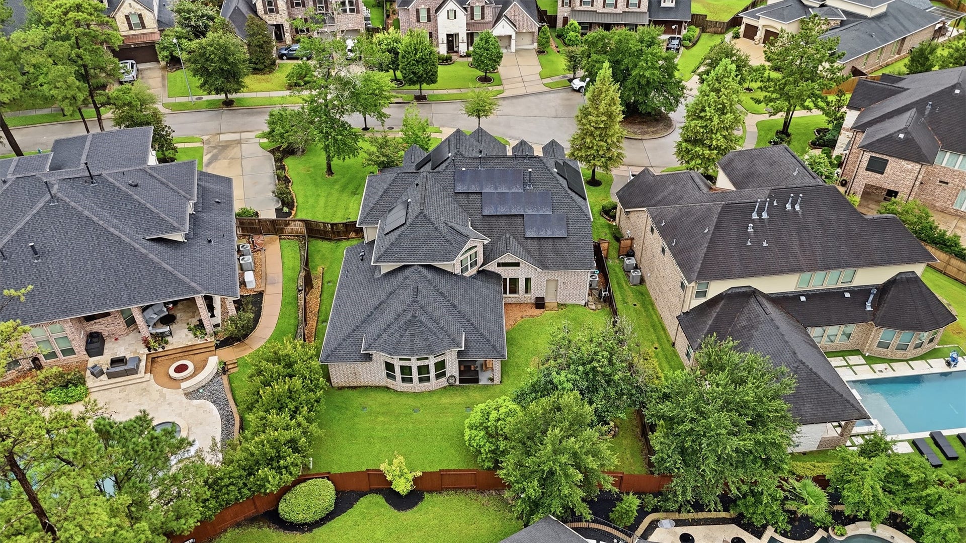210 Fox Squirrel Court, Pinehurst, TX 77362 210 Fox Squirrel Court, Pinehurst, TX 77362