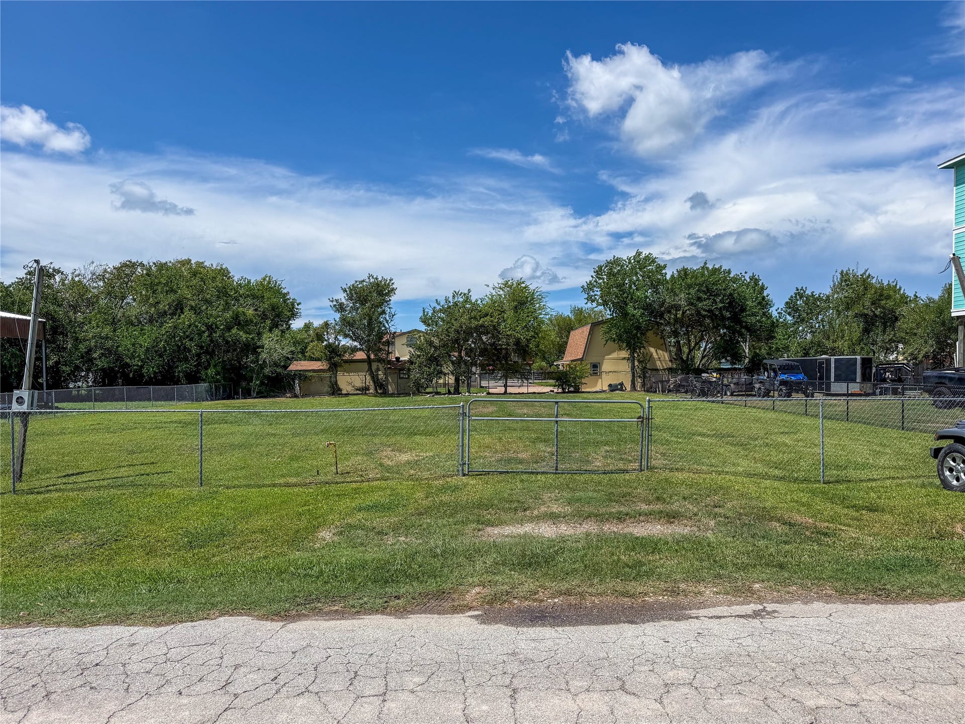 822 5th Street, San Leon, TX 77539 822 5th Street, San Leon, TX 77539