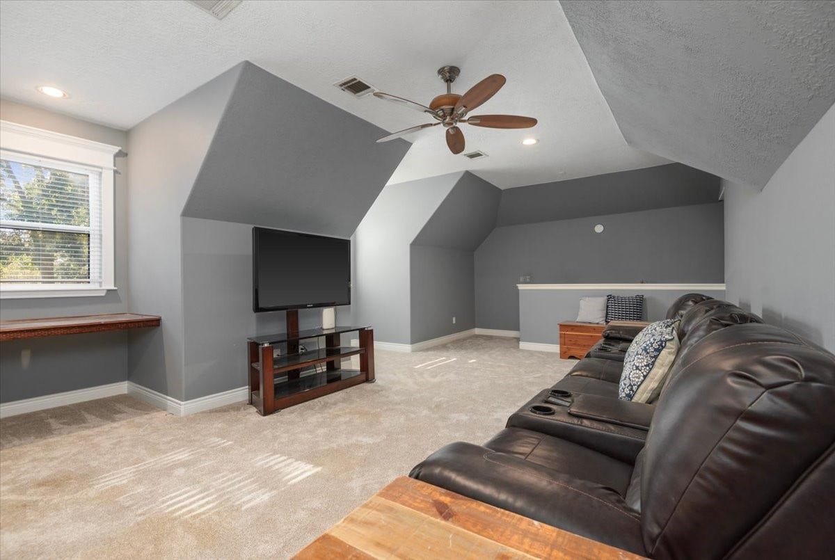 11325 Majestic Drive, Montgomery, TX 77316 11325 Majestic Drive, Montgomery, TX 77316