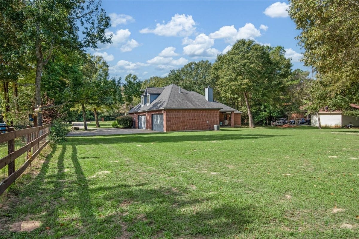 11325 Majestic Drive, Montgomery, TX 77316 11325 Majestic Drive, Montgomery, TX 77316