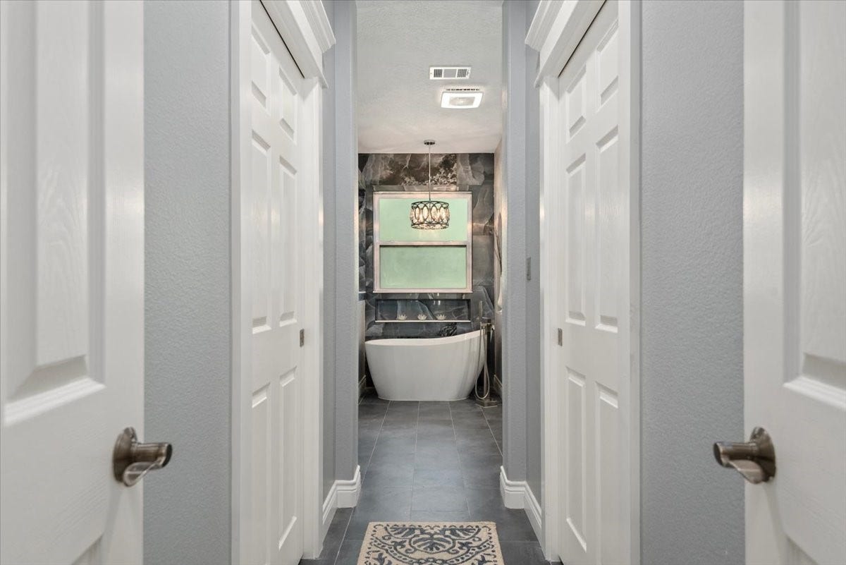 11325 Majestic Drive, Montgomery, TX 77316 11325 Majestic Drive, Montgomery, TX 77316