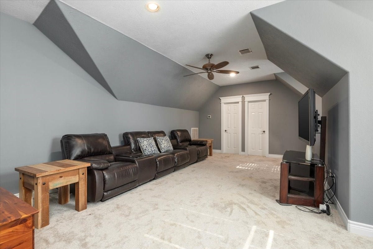 11325 Majestic Drive, Montgomery, TX 77316 11325 Majestic Drive, Montgomery, TX 77316