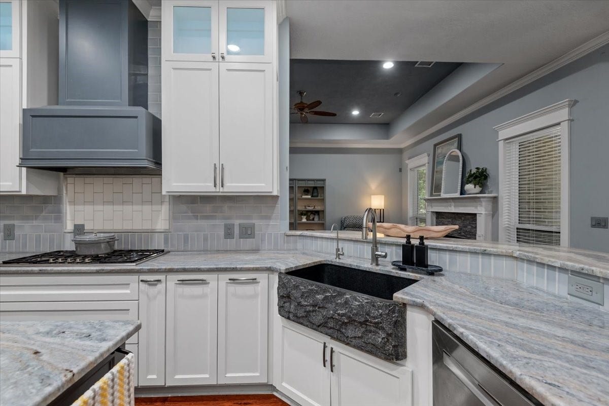 11325 Majestic Drive, Montgomery, TX 77316 11325 Majestic Drive, Montgomery, TX 77316
