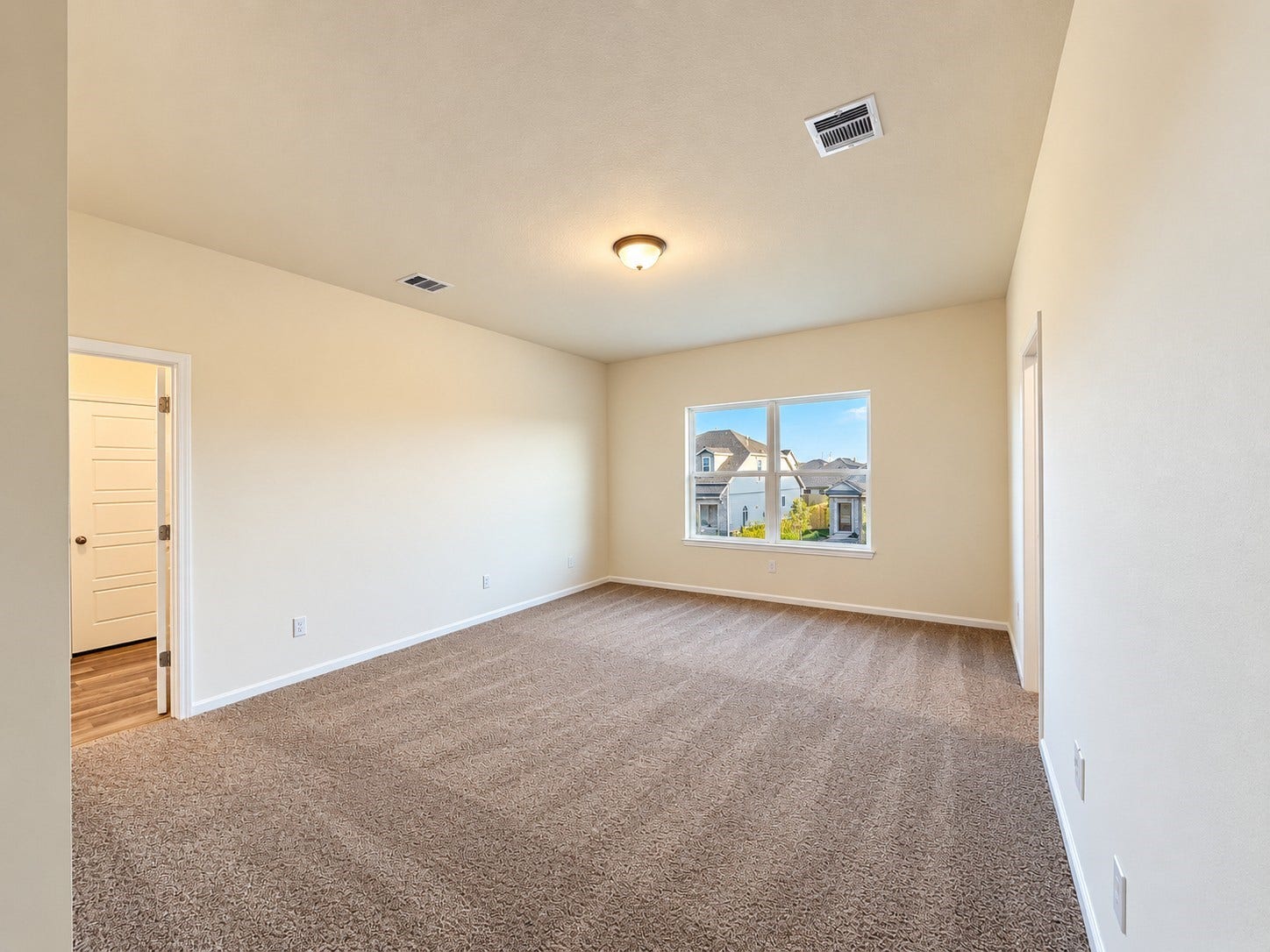 654 Cherry Tree Drive, La Marque, TX 77568 The Oriole II- Primary Suite