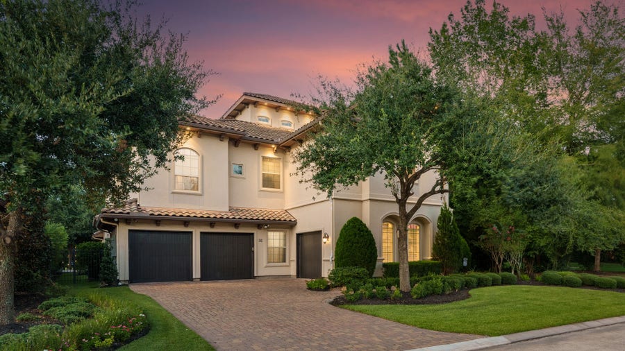 Property photo for 35 Karsten Creek Way, The Woodlands, TX