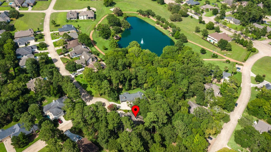 Property photo for 221 N Woodside Lane, Montgomery, TX