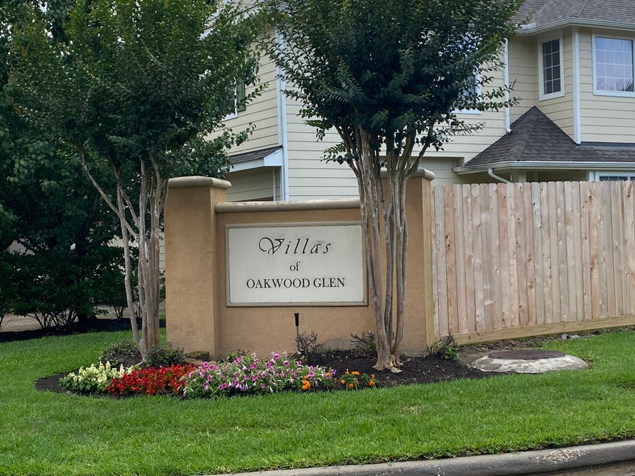 Property photo for 17234 Oakwood Chase Drive, Spring, TX