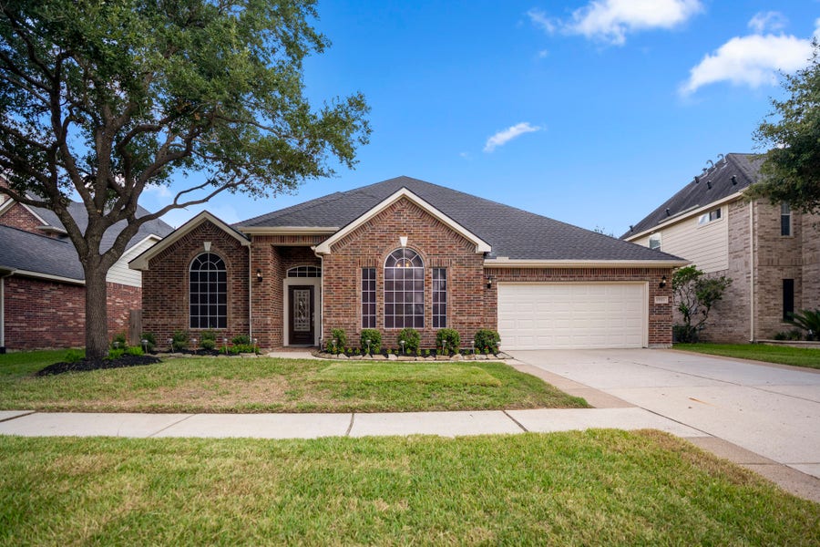Property photo for 19322 Country Village Drive, Spring, TX
