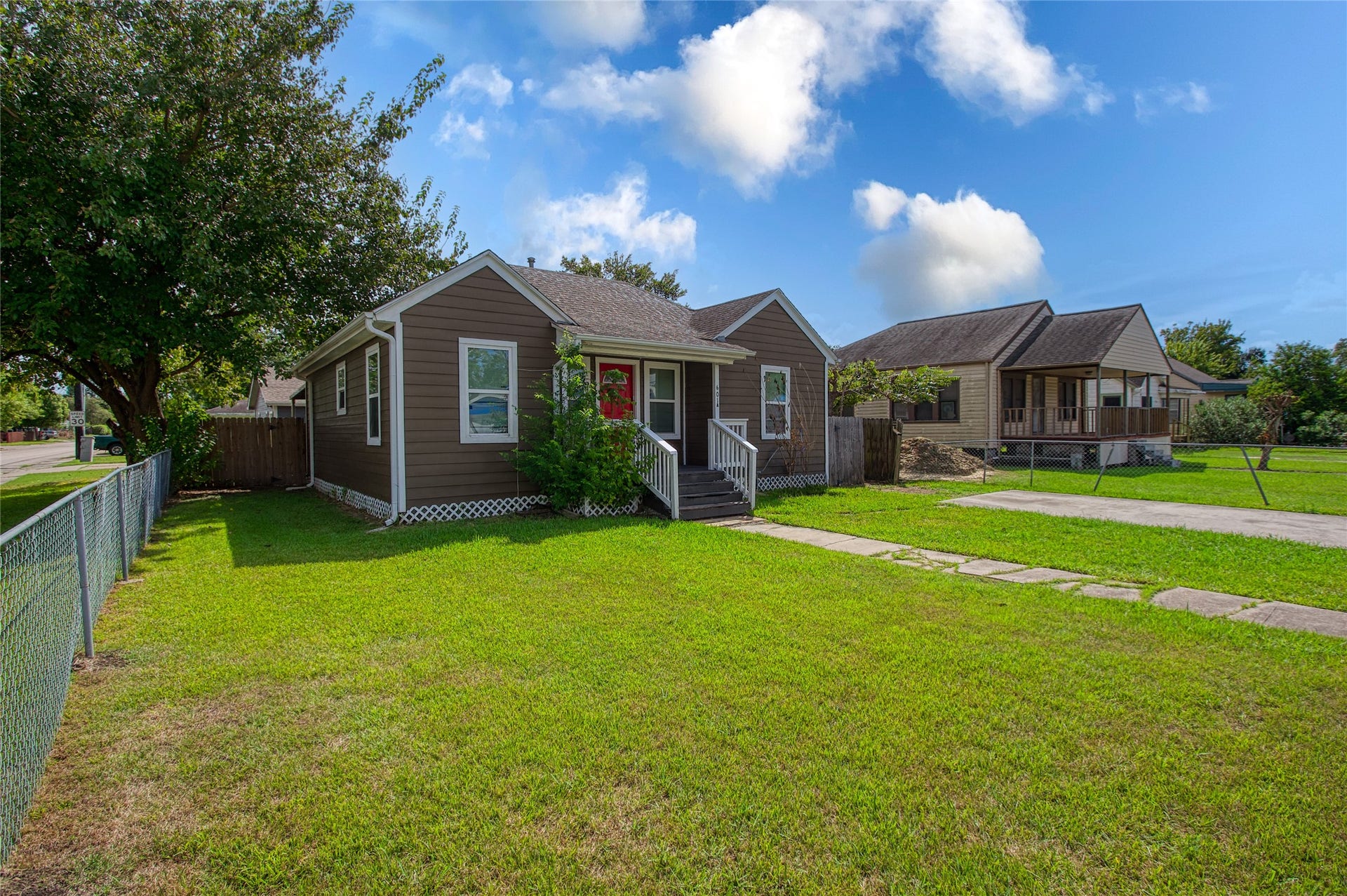 601 S Main Street, Pasadena, TX 77506 601 S Main Street, Pasadena, TX 77506