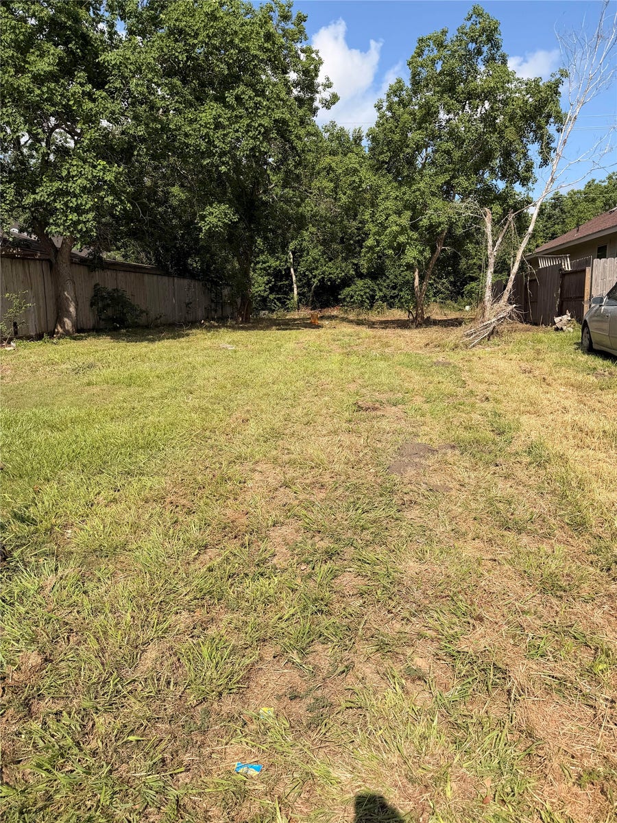 Property photo for 16142 Maladi Drive, Houston, TX