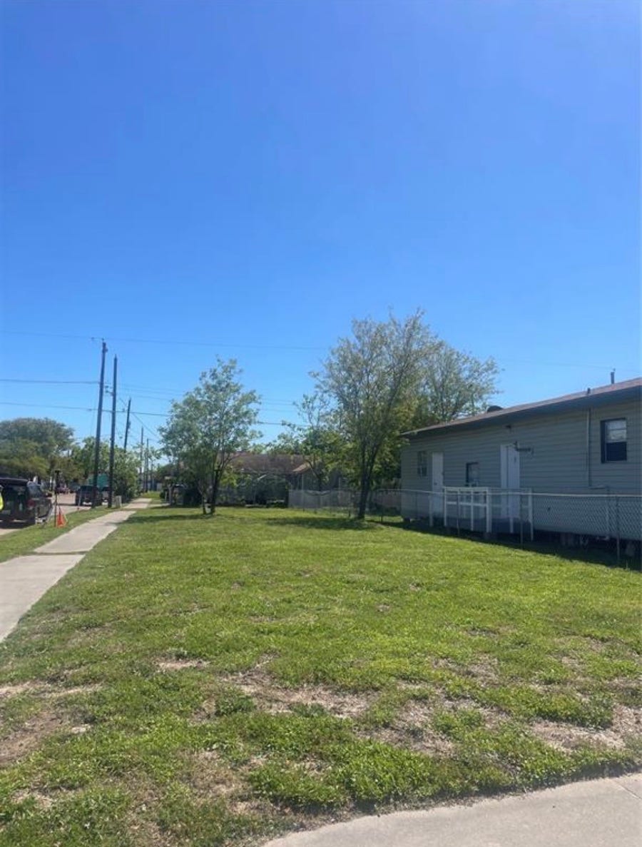 Property photo for 5601 Avenue L, Galveston, TX