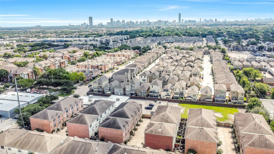 Property photo for 8715 Meadowcroft Drive, #1102, Houston, TX