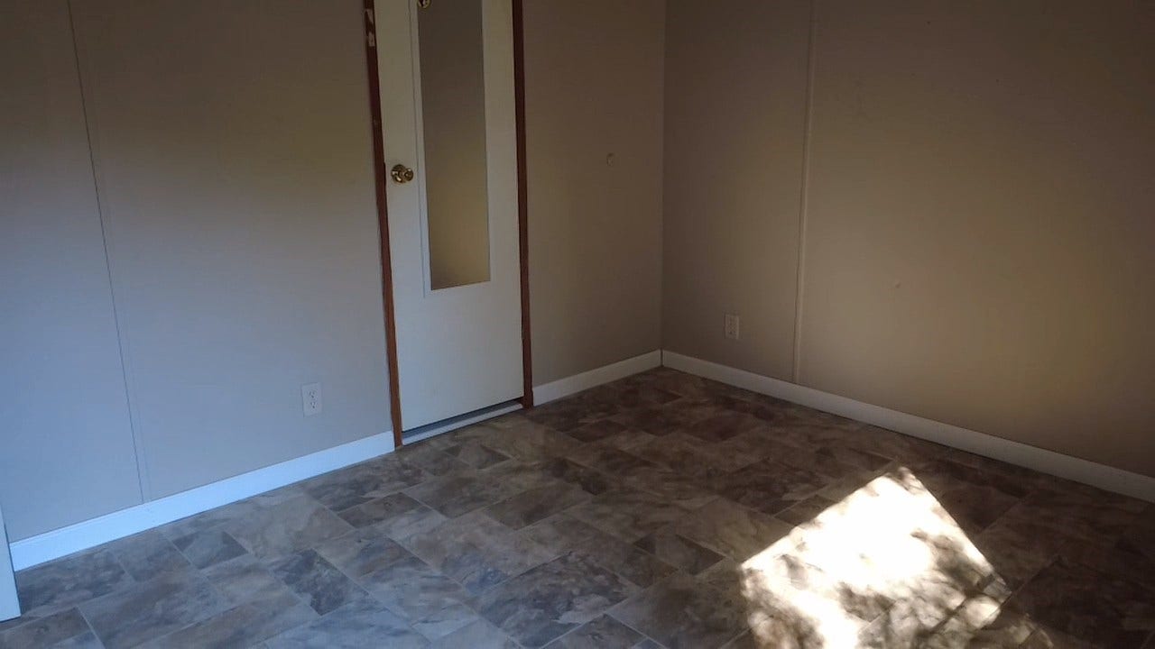 Second bedroom for the kiddos or for an office space