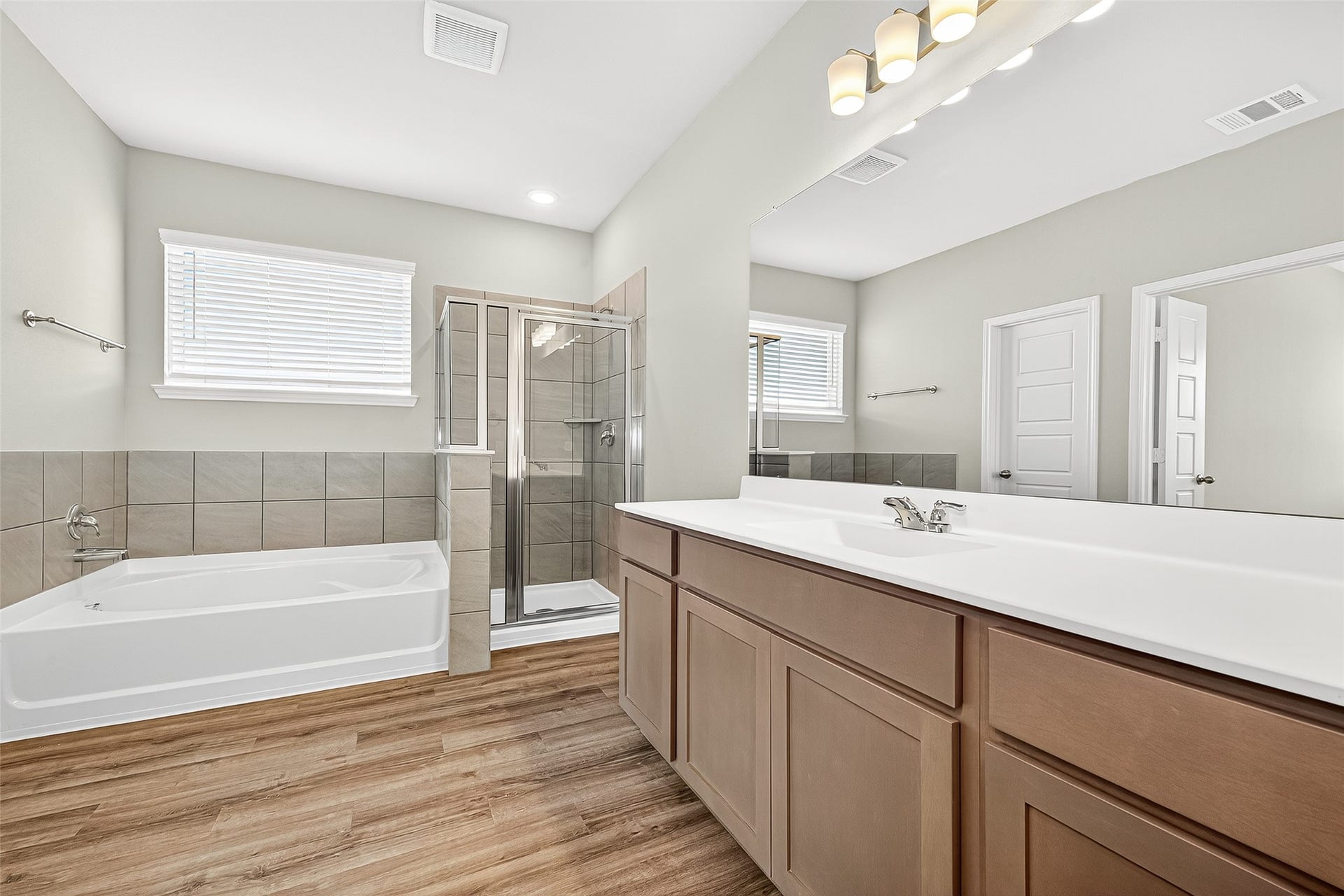 9975 Enclave Grove Street, Willis, TX 77318 9975 Enclave Grove Street, Willis, TX 77318
