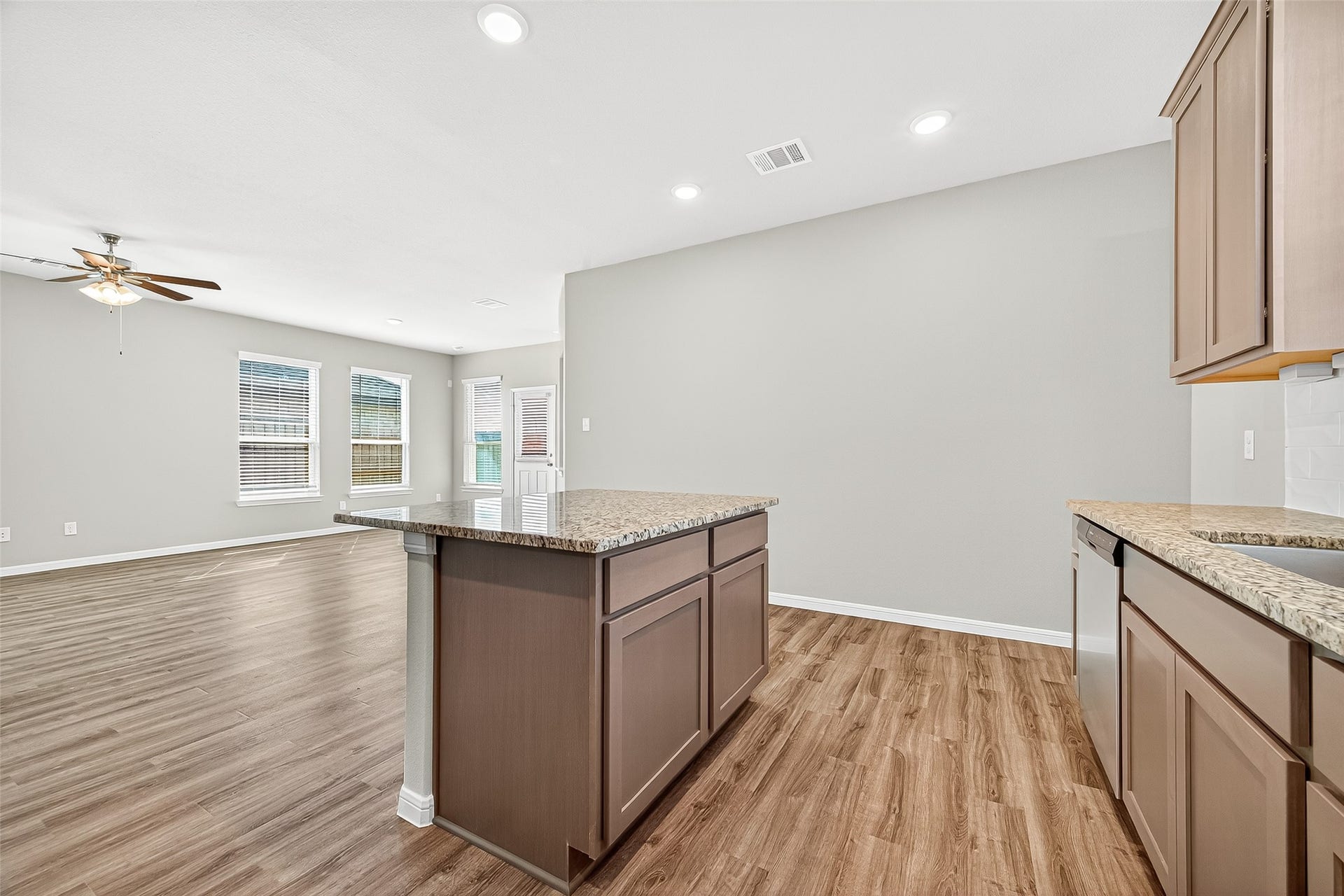 9975 Enclave Grove Street, Willis, TX 77318 9975 Enclave Grove Street, Willis, TX 77318