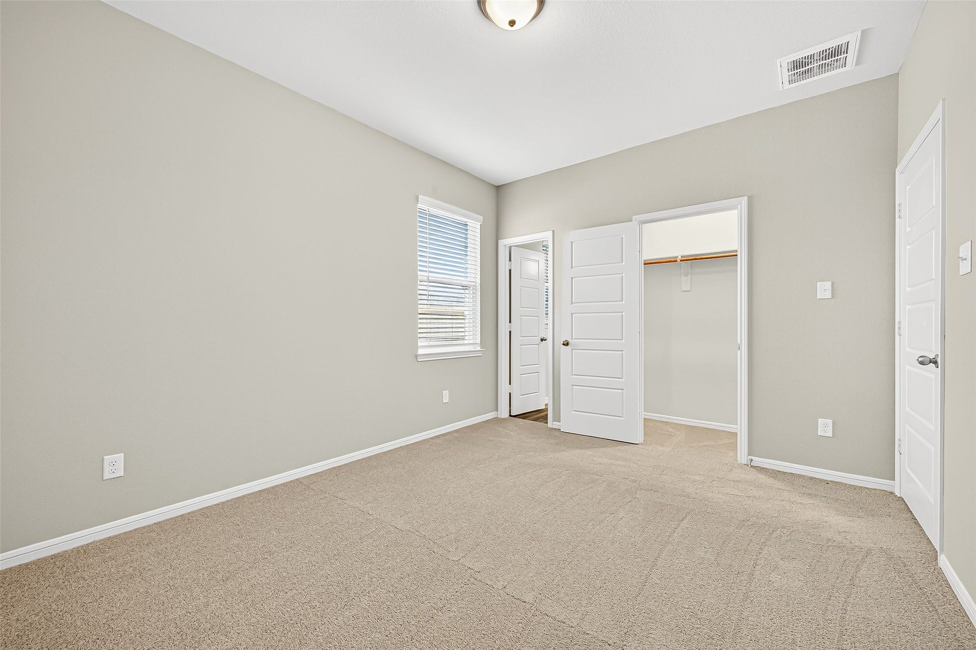 9975 Enclave Grove Street, Willis, TX 77318 9975 Enclave Grove Street, Willis, TX 77318