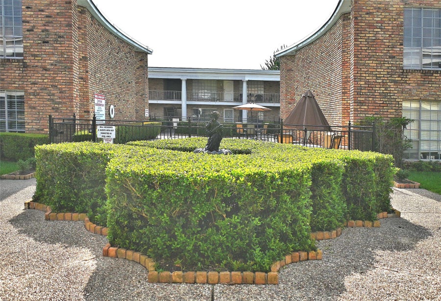 Property photo for 2101 Fountain View Drive, #38C, Houston, TX