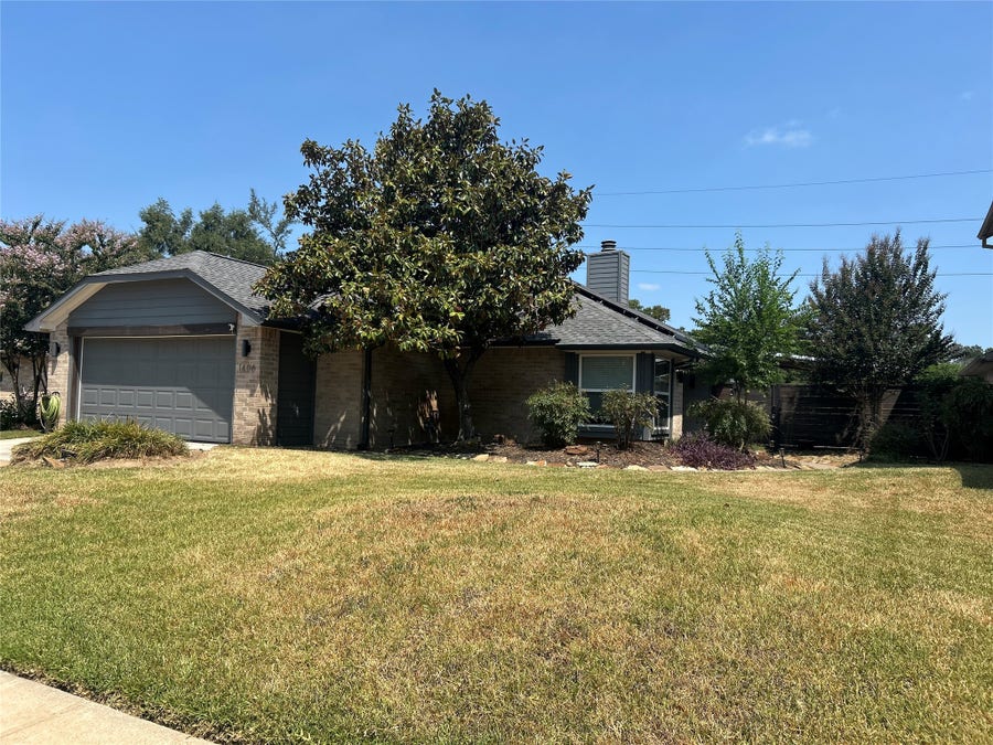 Property photo for 1406 Rushworth Drive, Houston, TX
