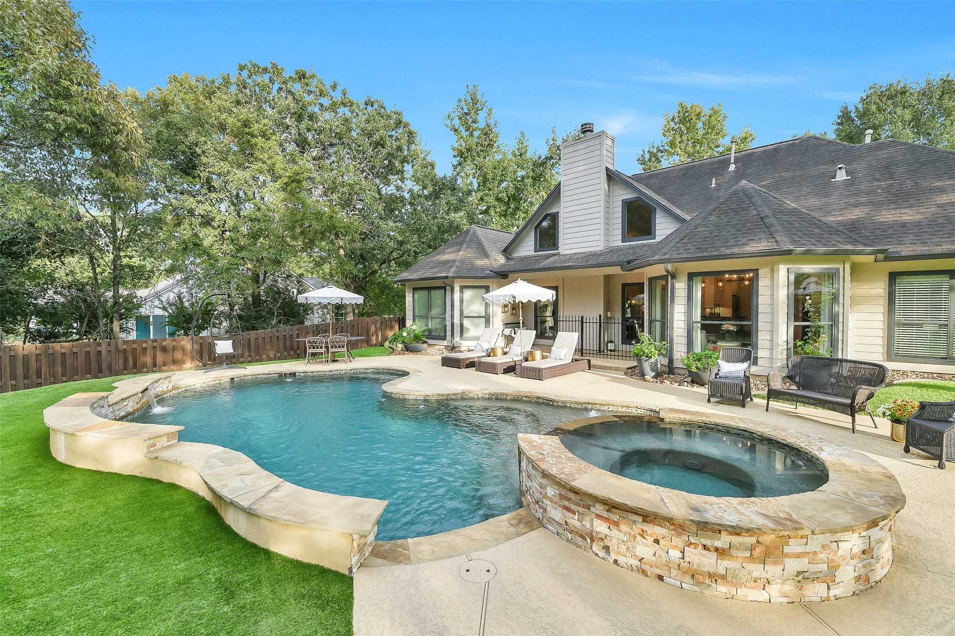 11373 Majestic Drive, Montgomery, TX 77316