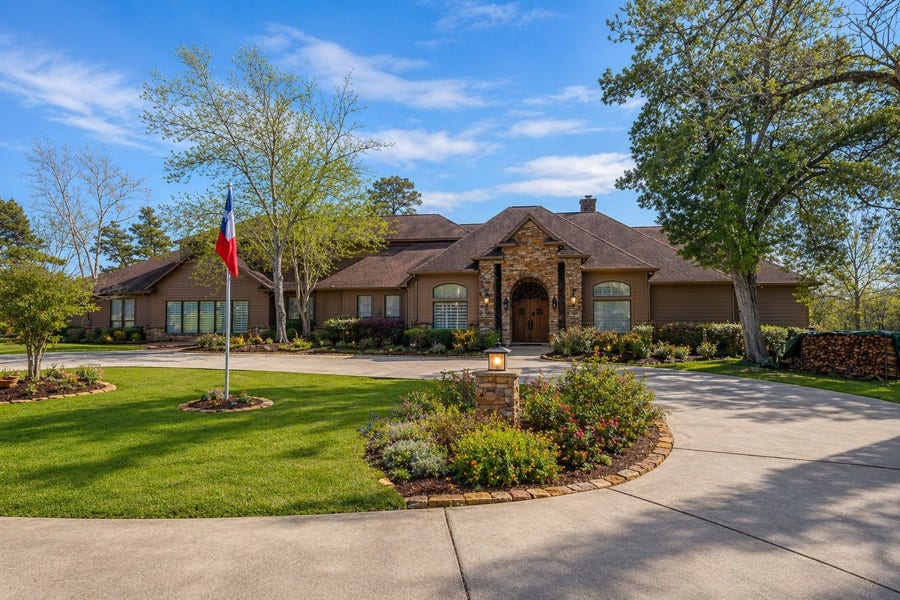 Property photo for 10210 Stidham Road, Conroe, TX