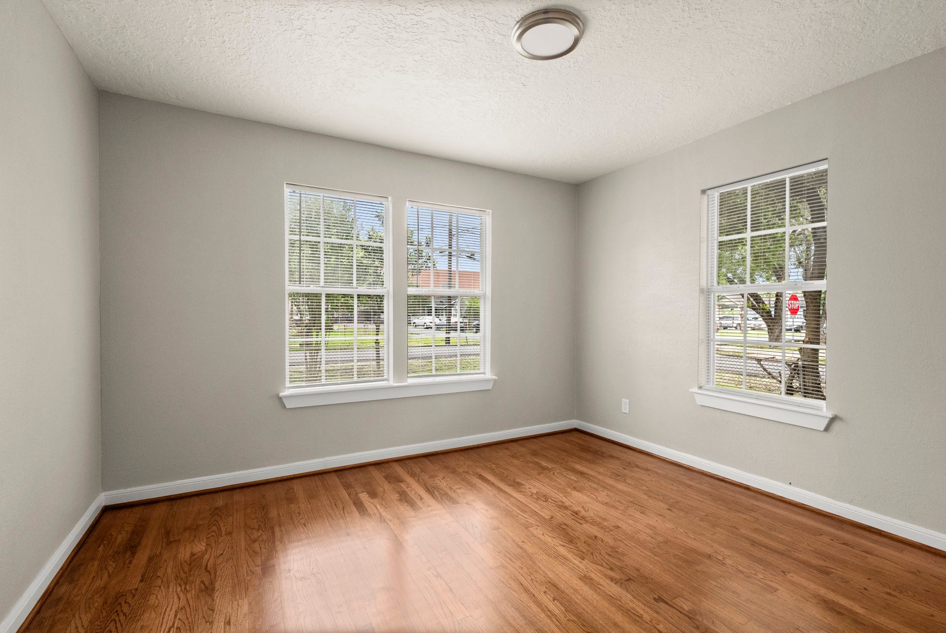 201 N Lenox, Houston, TX 77011 201 N Lenox, Houston, TX 77011