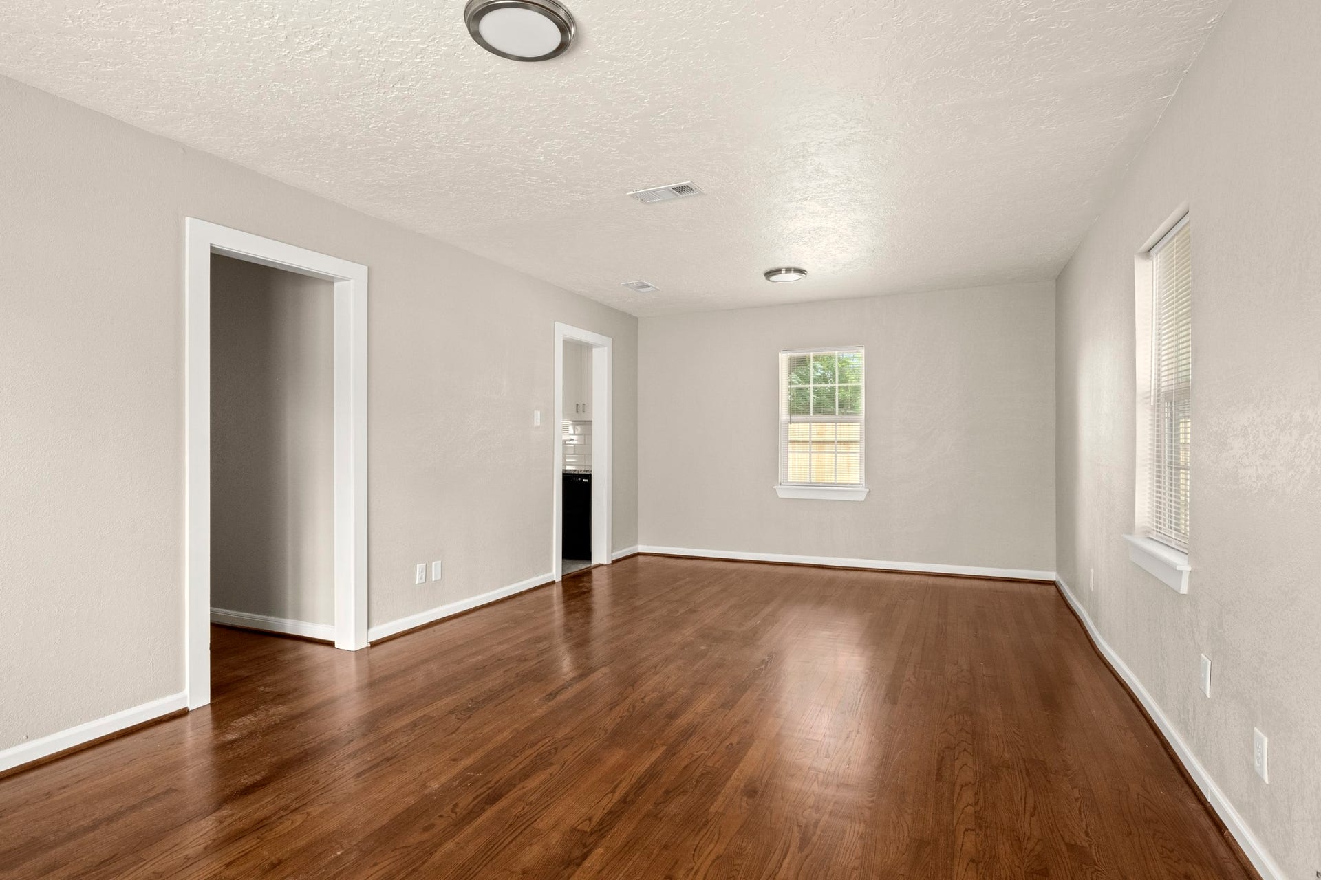 201 N Lenox, Houston, TX 77011 201 N Lenox, Houston, TX 77011