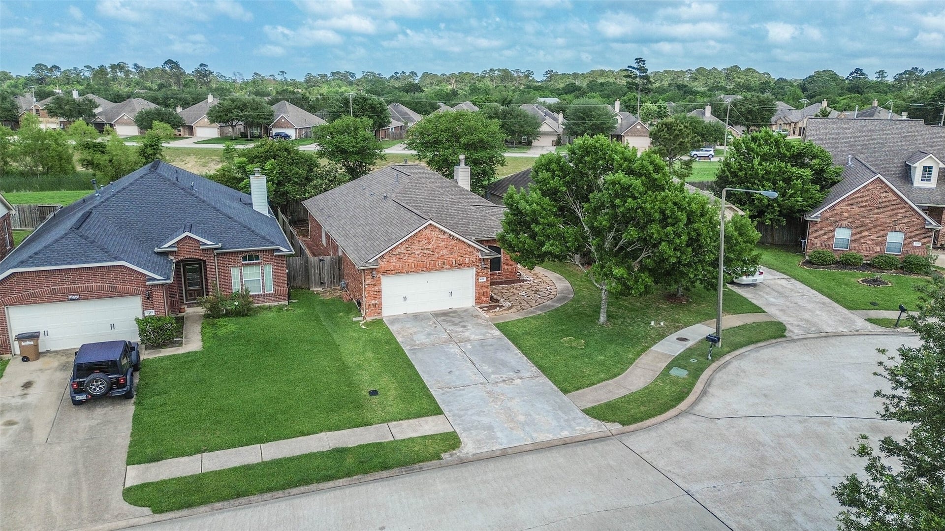 4055 Bentwood Drive, Dickinson, TX 77539 4055 Bentwood Drive, Dickinson, TX 77539