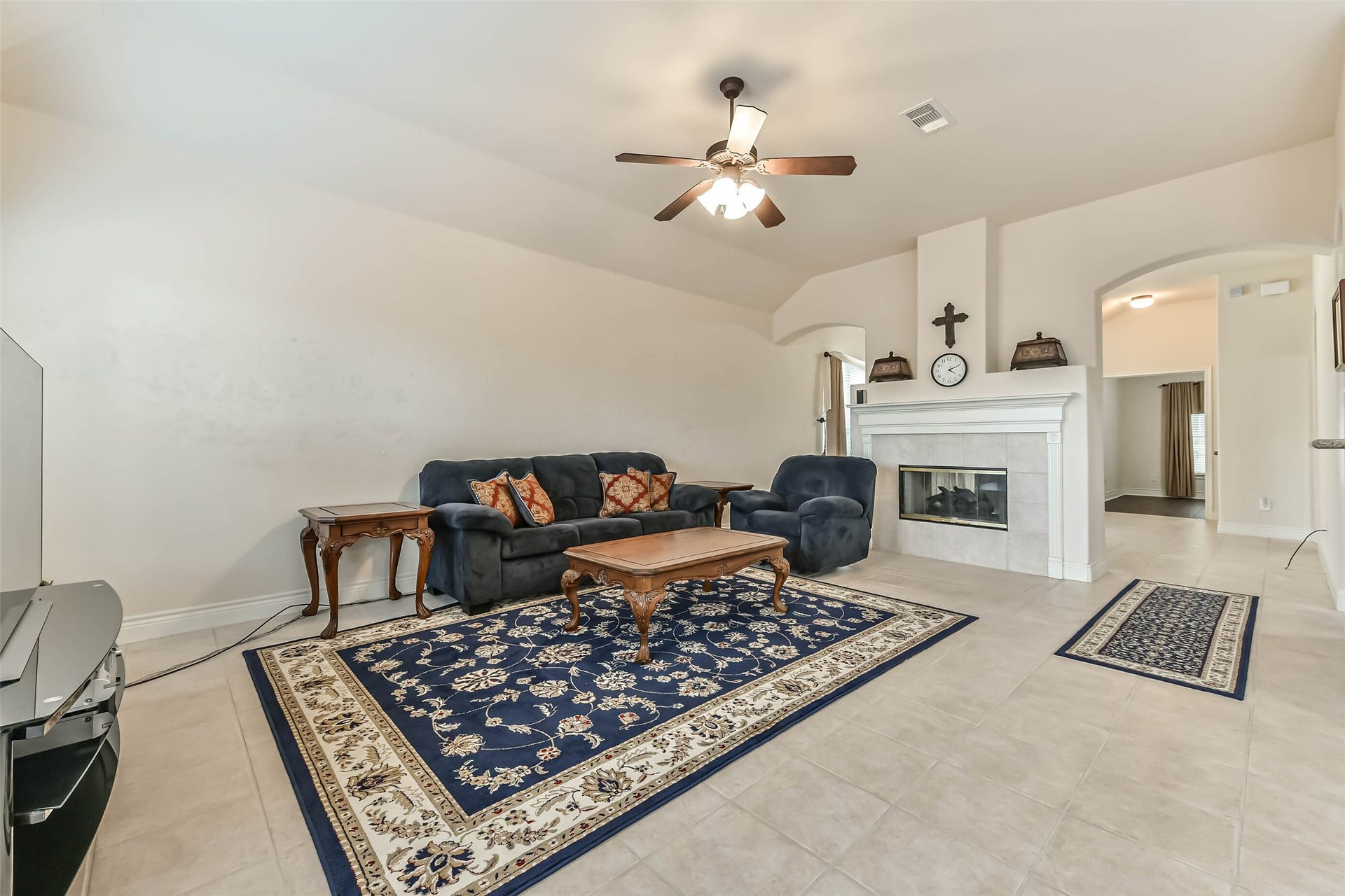 4055 Bentwood Drive, Dickinson, TX 77539 4055 Bentwood Drive, Dickinson, TX 77539