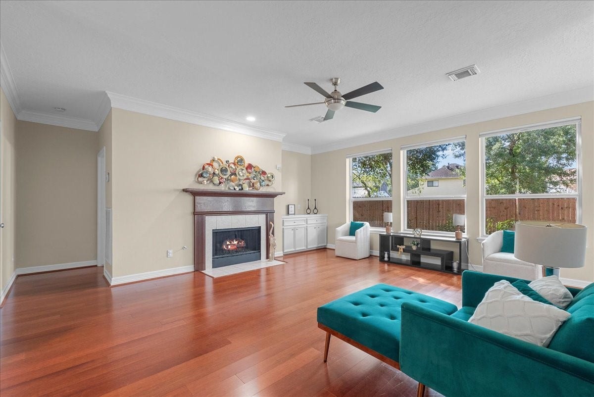 2633 De Four Trace, Seabrook, TX 77586 2633 De Four Trace, Seabrook, TX 77586