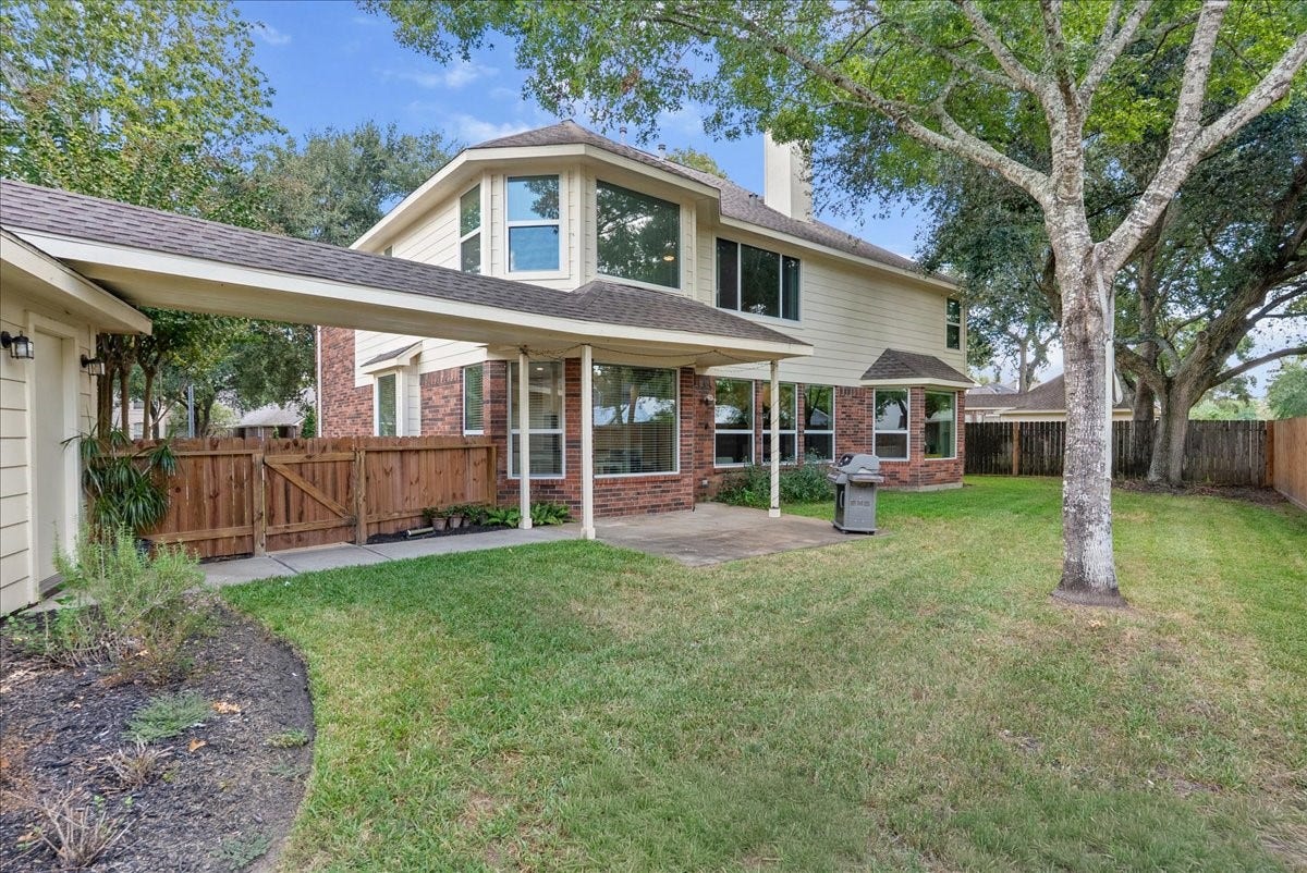2633 De Four Trace, Seabrook, TX 77586 2633 De Four Trace, Seabrook, TX 77586