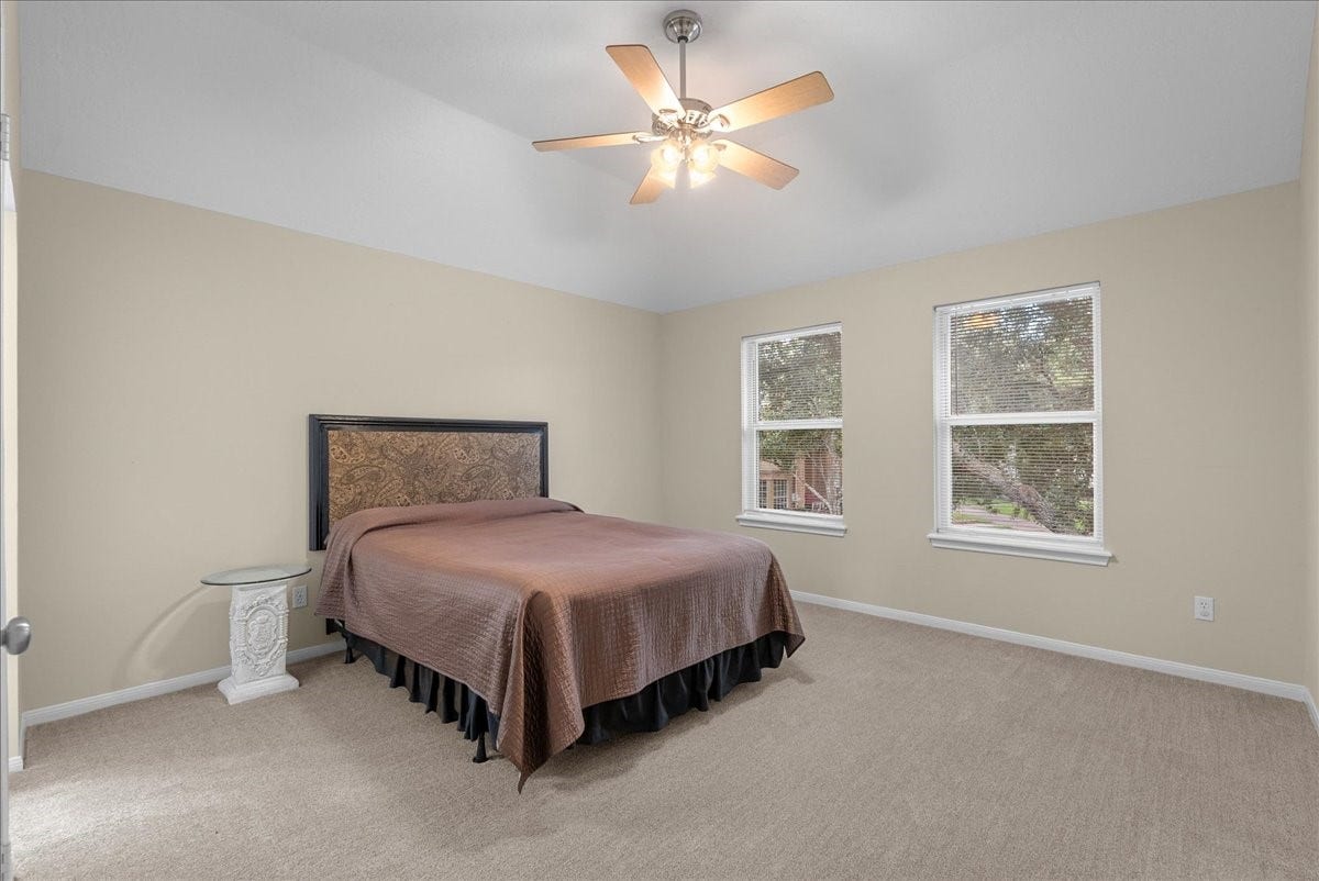 2633 De Four Trace, Seabrook, TX 77586 2633 De Four Trace, Seabrook, TX 77586
