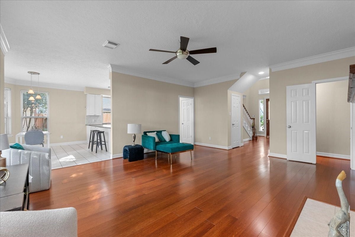 2633 De Four Trace, Seabrook, TX 77586 2633 De Four Trace, Seabrook, TX 77586