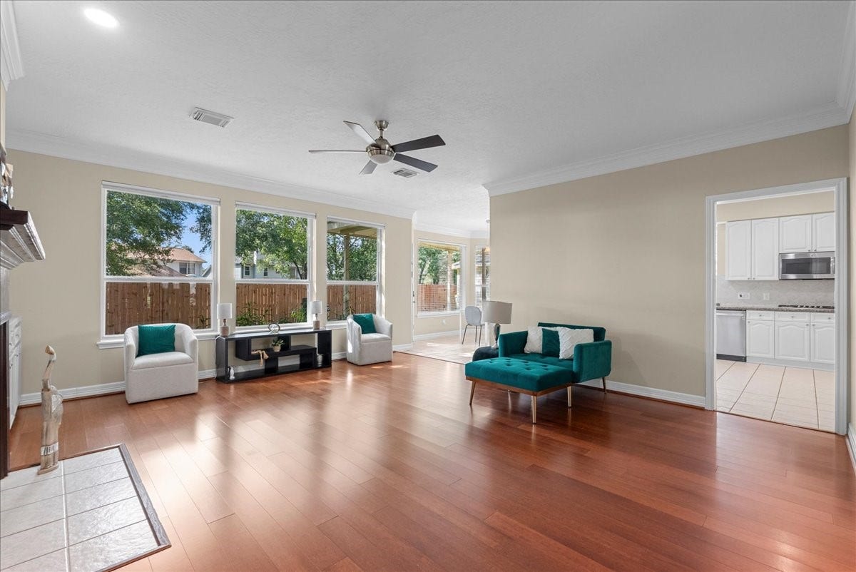 2633 De Four Trace, Seabrook, TX 77586 2633 De Four Trace, Seabrook, TX 77586