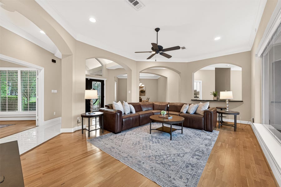 Property photo for 22 Stonegate Park Court, Spring, TX