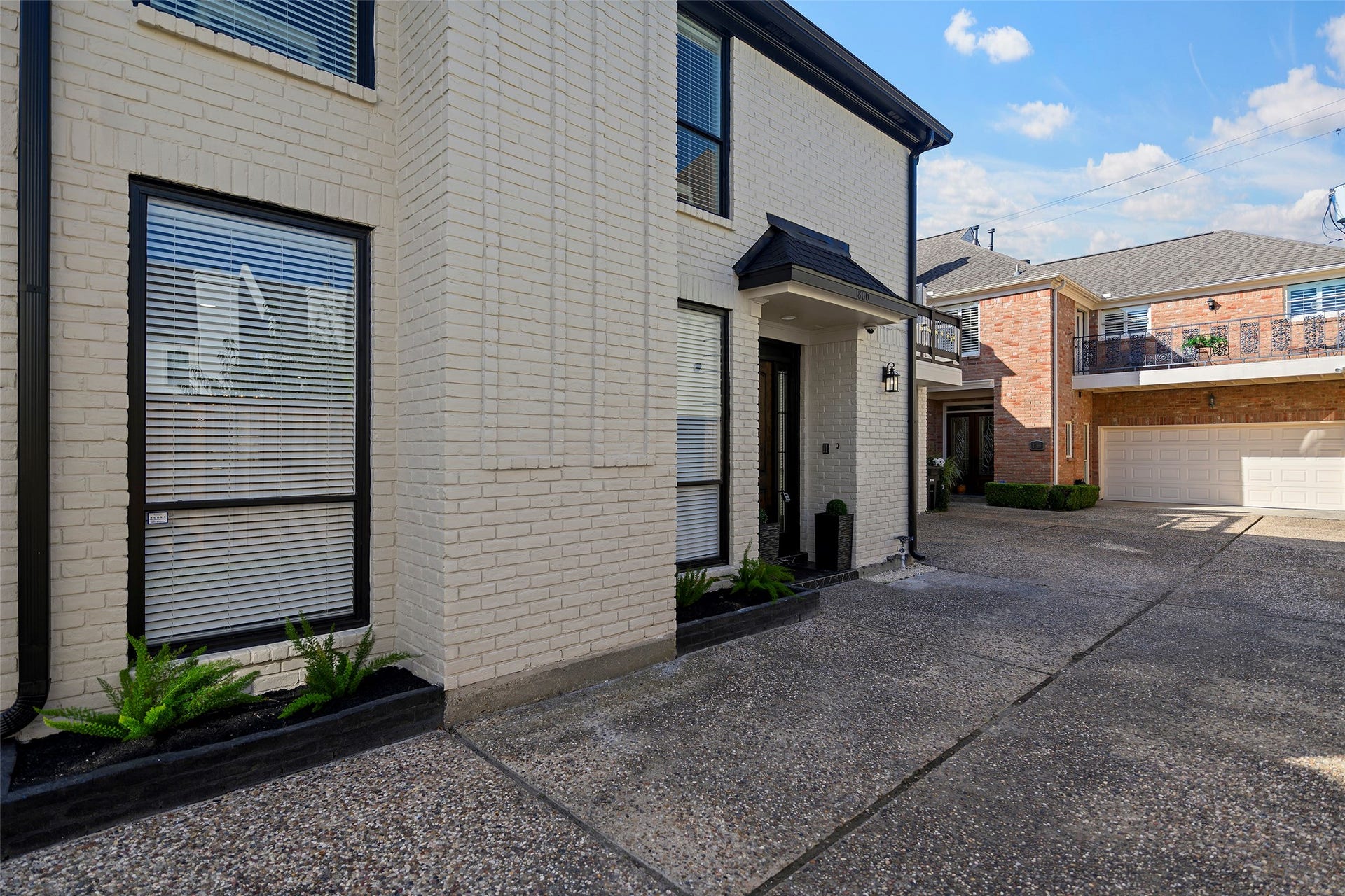 1800 Nantucket Drive, Houston, TX 77057