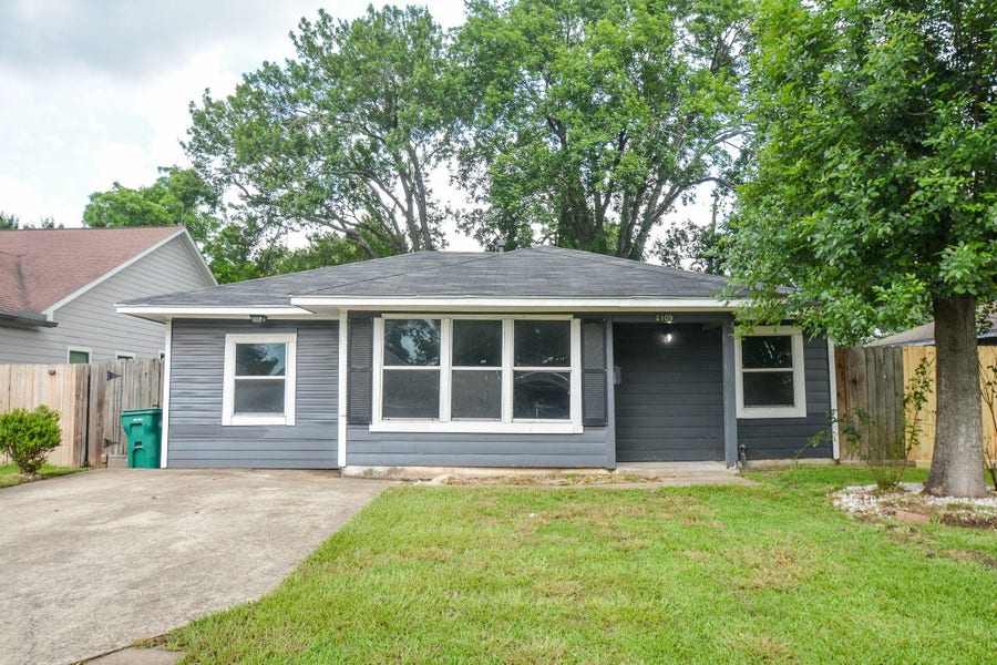 Property photo for 2109 Pomona Drive, Pasadena, TX