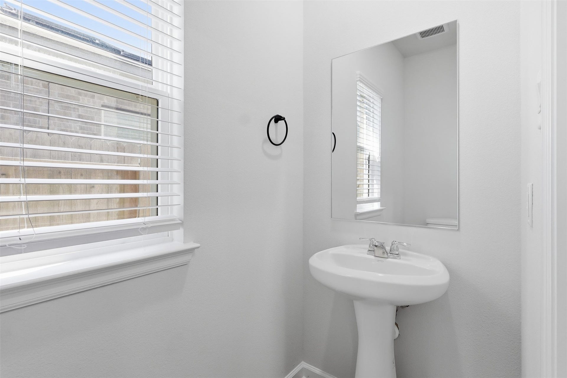 29 Valiant Ridge Trail, Magnolia, TX 77354 29 Valiant Ridge Trail, Magnolia, TX 77354