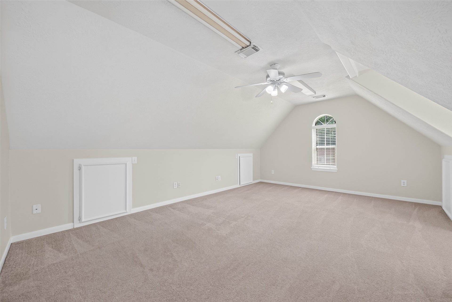 47 Presidio Road, Montgomery, TX 77356 Upstairs flex Room