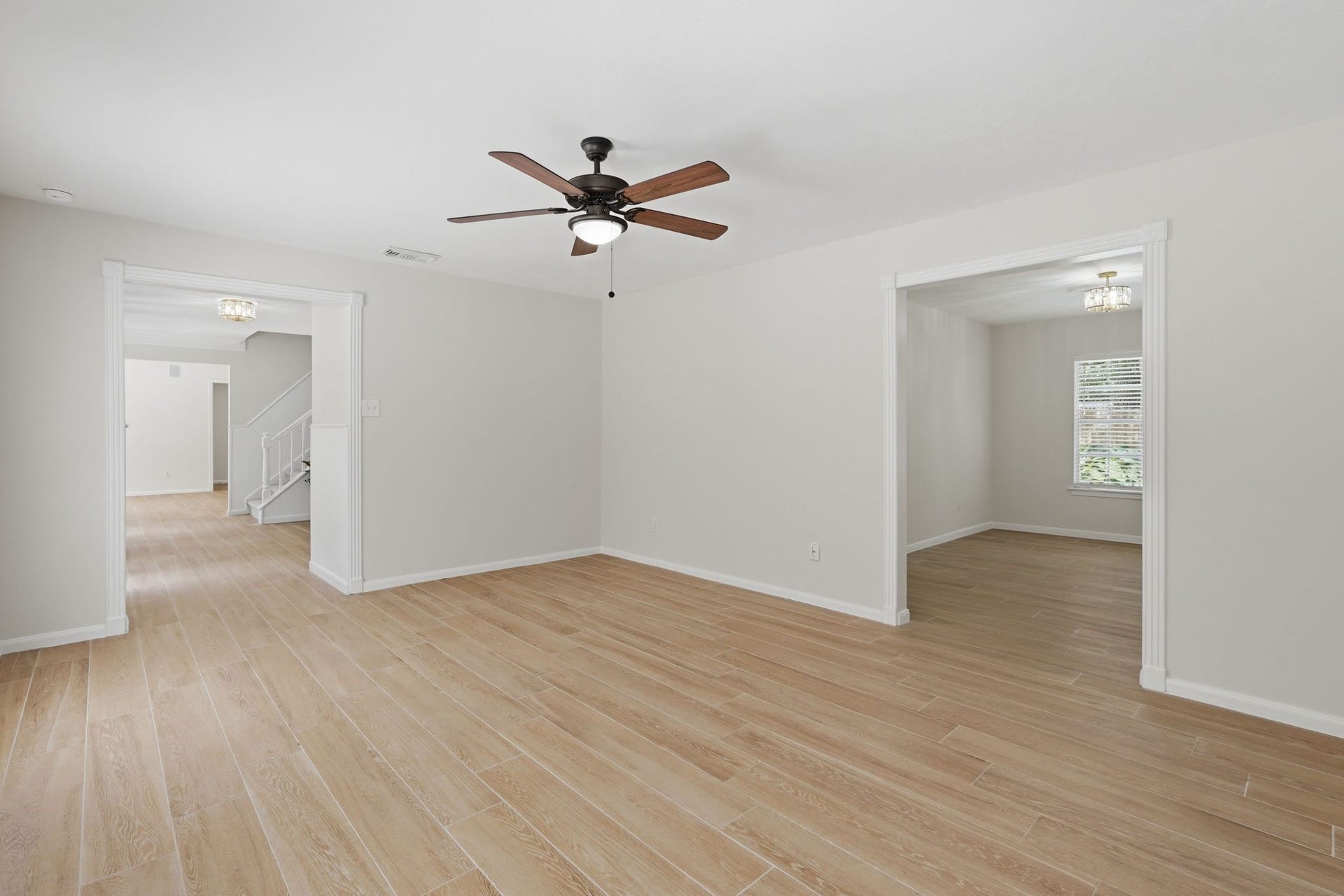 10916 Fawnlily Street, The Woodlands, TX 77380 This room is a prime location close to the front door and through the door on the right, you'll find your formal dining room.