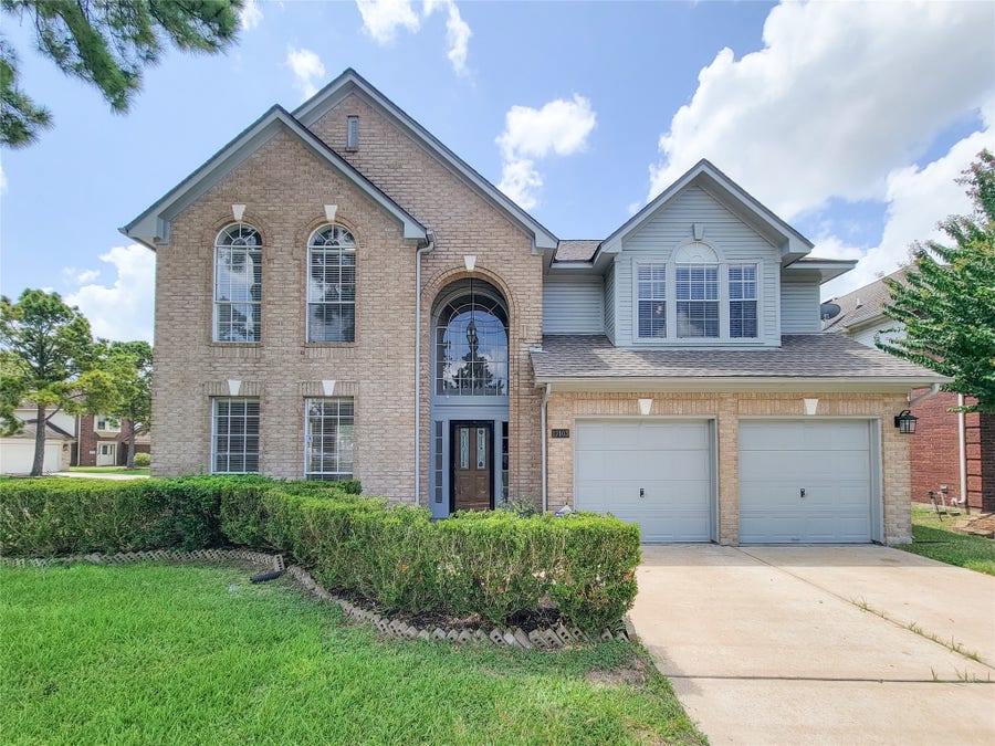 Property photo for 17403 Canyon Knoll Drive, Houston, TX